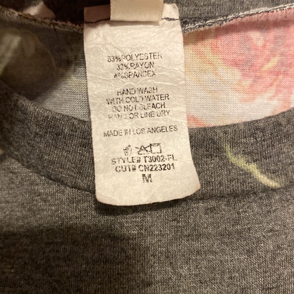 Now and forever short sleeve top - Picture 4 of 6